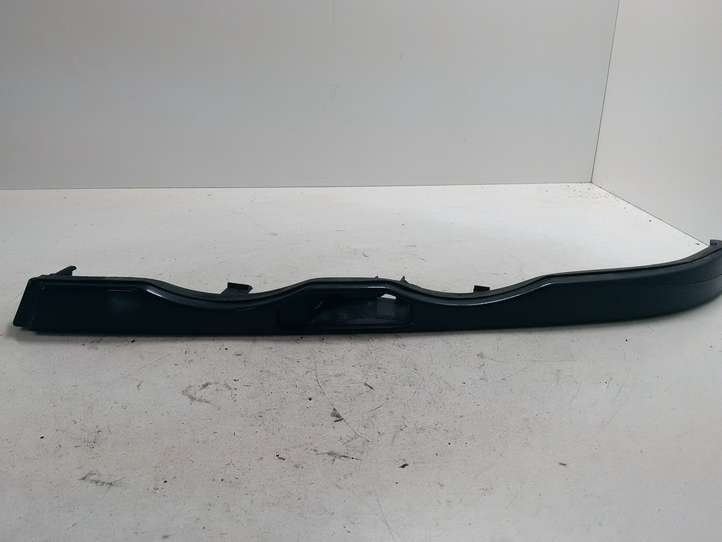 BMW 3 E46 (1998 - 2005)  8227643 Отделка передней фары