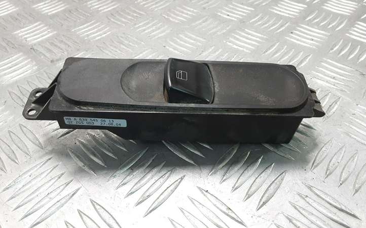 Mercedes-Benz Vito Viano W639 (2003 - 2010)  A6395450613 Кнопка стеклоподъемников