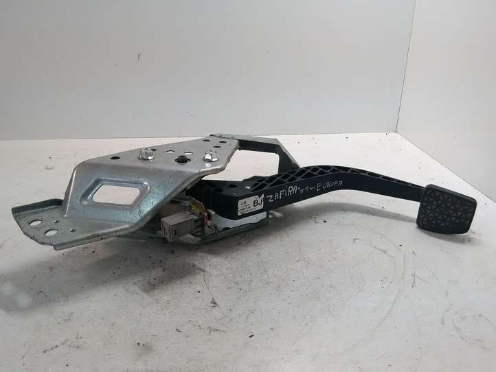Opel Zafira (2006 - 2008)  13192503 Педаль сцепления