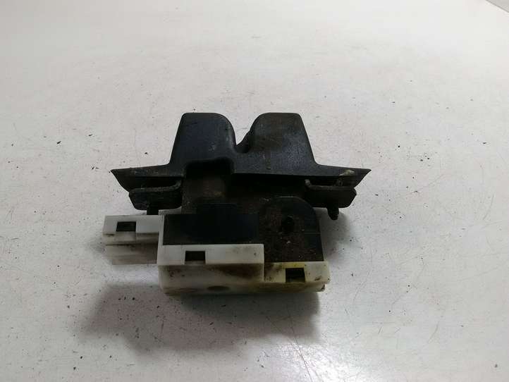 Renault Laguna (2001 - 2005)  8200229957 Замок задней крышки