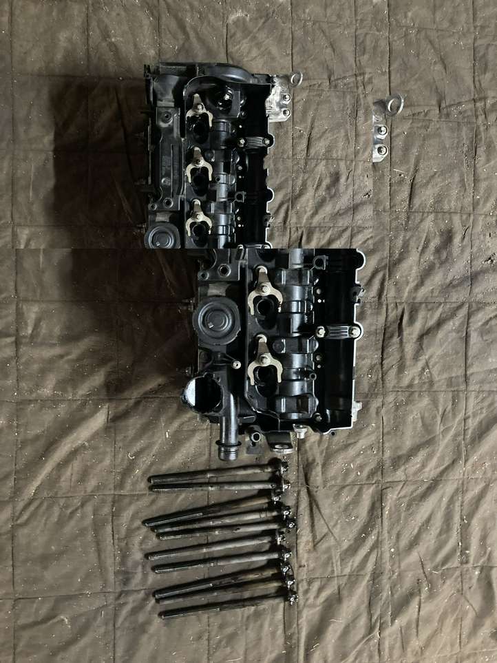 BMW 5 F10 F11 (2009 - 2016)  N47D20C Головка