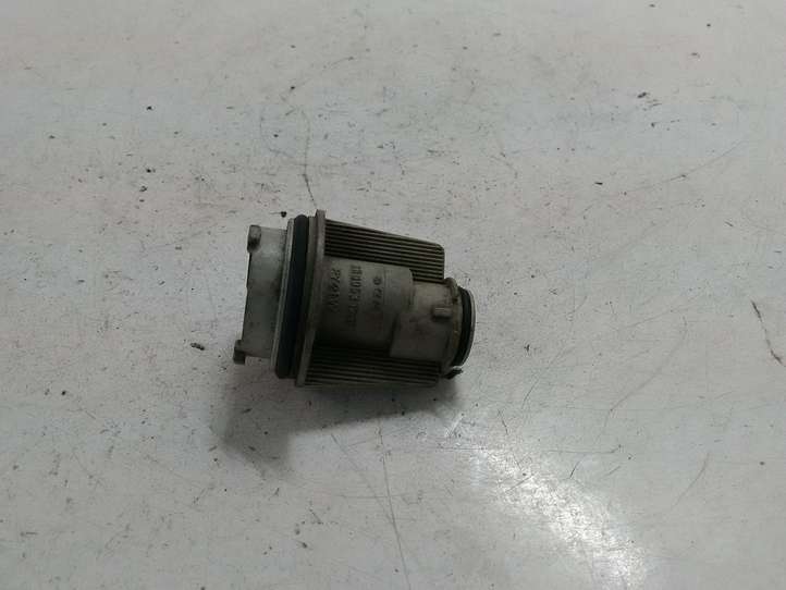 Audi A4 (1999 - 2001)  3B0953123B Деталь передней фары