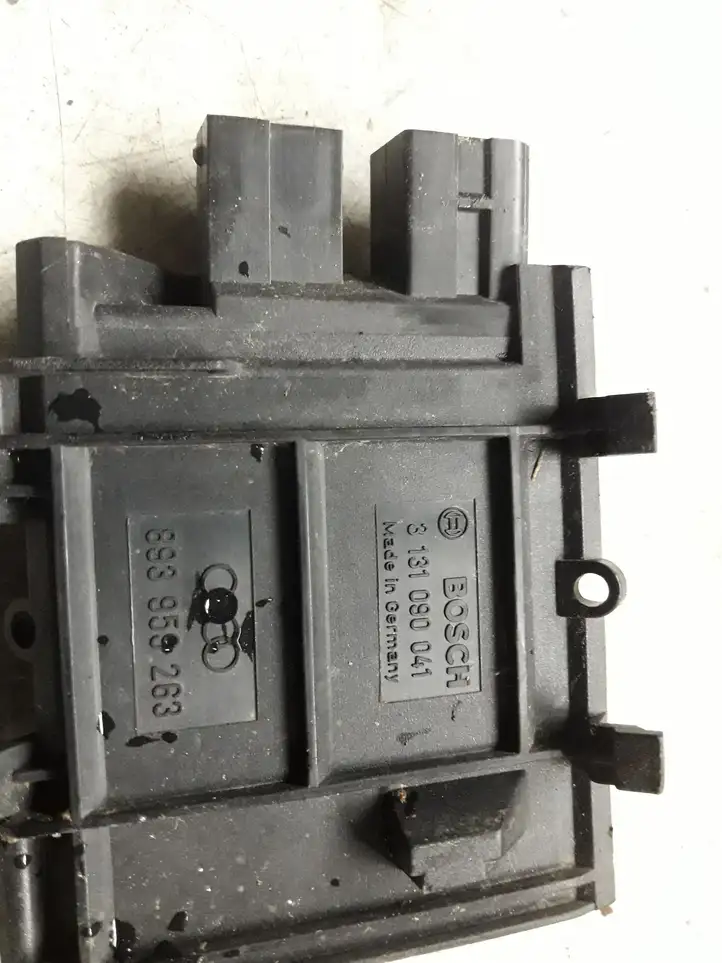 Toyota Avensis T250 (2003 - 2006) 3131090041 Реле вентилятора печки салона — фото 3