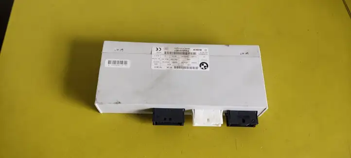 BMW 2 F46 (2015 - ) 7412610 Блок управления крышкой багажника — фото 4