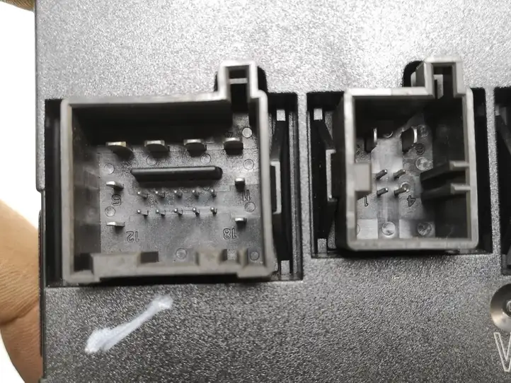Volkswagen PASSAT B6 (2005 - 2010) 3C0959433AR Модуль комфорта — фото 4