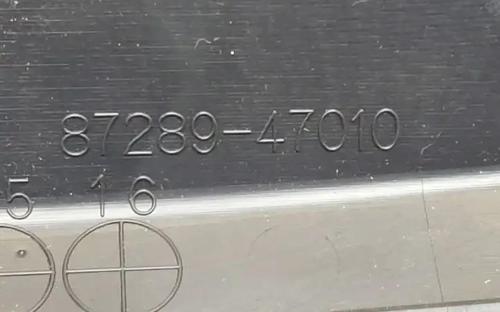 Toyota Prius+ (ZVW40) (2011 - 2018) 8728947010 Прочие детали салона — фото 3