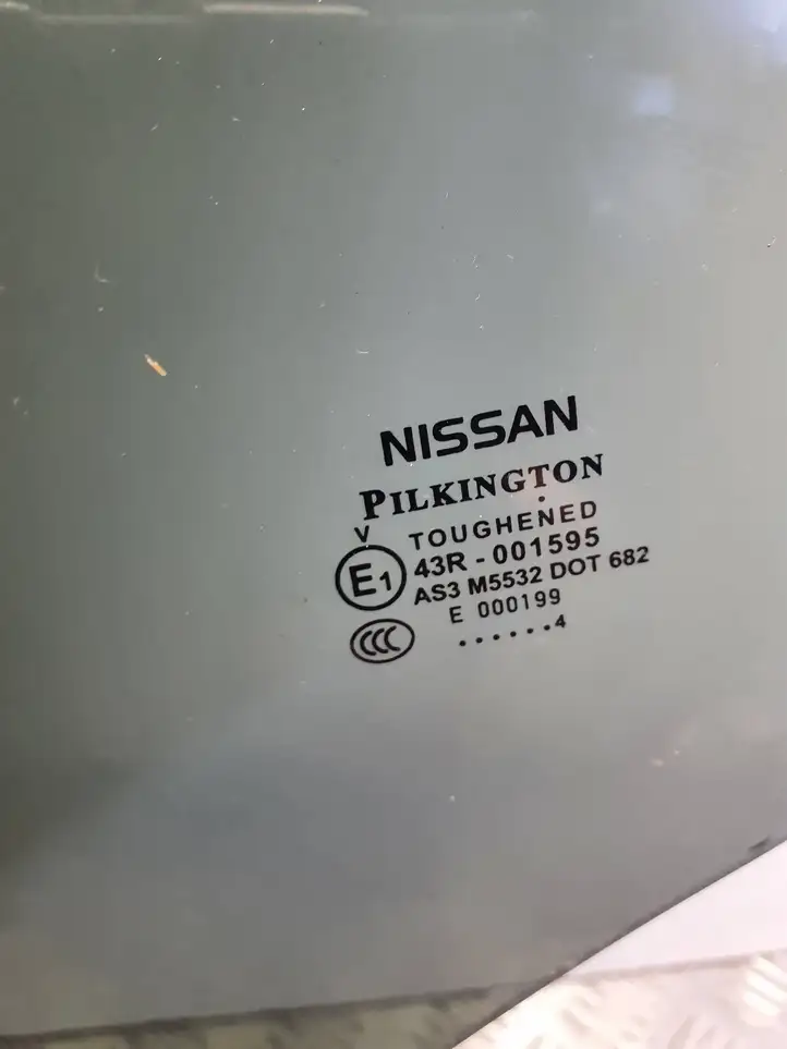 Nissan Qashqai (2013 - 2017) 43R001595 Стекло задней двери — фото 4