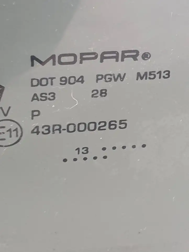 Dodge Ram (2018 - ) 43R000265 Стекло задней двери — фото 3
