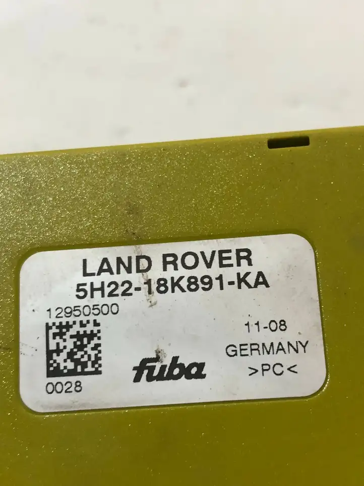 Land Rover Range Rover Sport L320 (2005 - 2009) 5H2218K891KA Усилитель антенны — фото 3