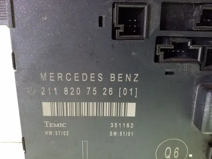 Mercedes-Benz E W211 (2002 - 2009) 2118207526 Блок управления дверью — фото 3