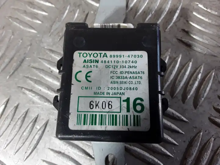 Toyota Prius (XW20) (2003 - 2009) 8999147030 Блок управления дверью — фото 2