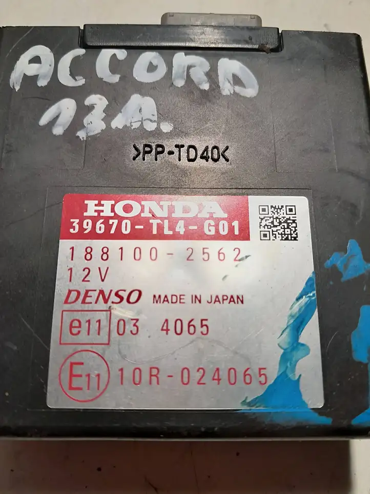Honda Accord (2008 - 2016) 39670TL4G01 Блок управления парктрониками — фото 3