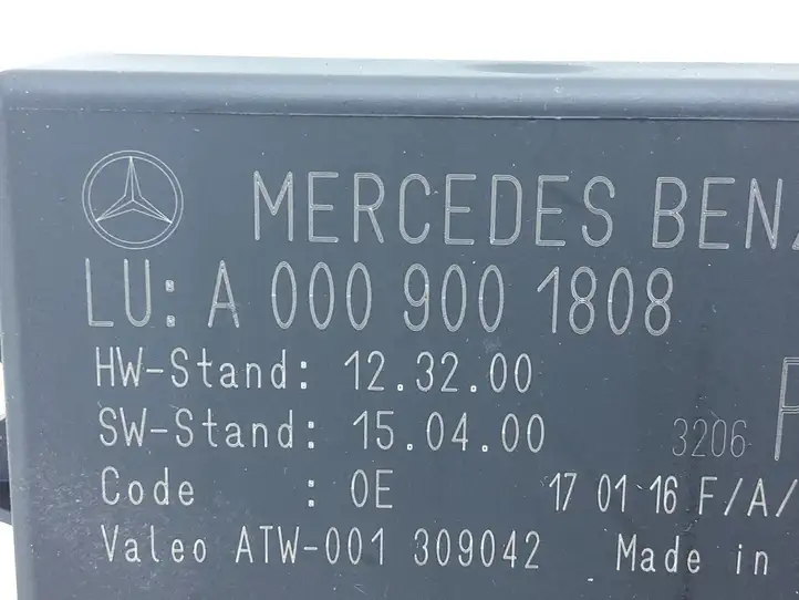 Mercedes-Benz C W205 (2014 - 2021) A0009001808 Блок управления парктрониками — фото 3