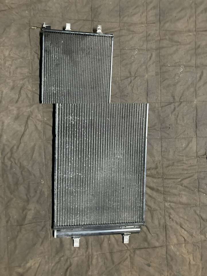 Audi A4 (2011 - 2015)  8T0260401F Радиатор охлаждения кондиционера воздуха
