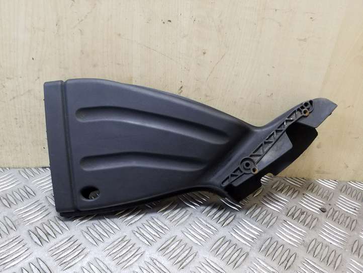 Seat Exeo (3R) (2008 - 2013)  8E0129618H Деталь (детали) канала забора воздуха