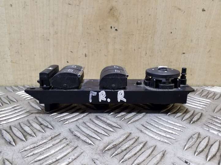 Ford Focus (2011 - 2015)  AM5T14A132CA Кнопка стеклоподъемников