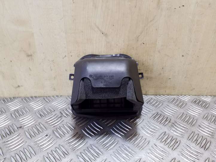 Audi Q5 (2008 - 2012)  8K0819161B Вентиляционная решётка
