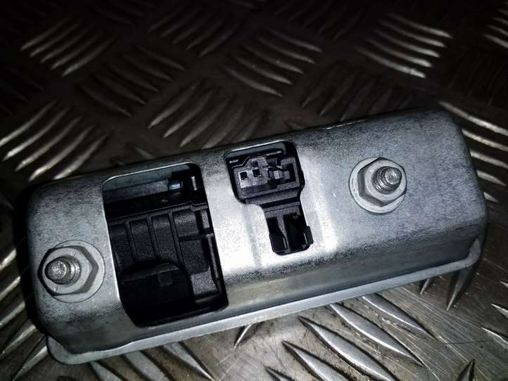 Audi A6 (2011 - 2014)  5N08275661 Ручка задней крышки