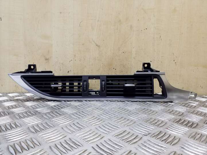 Audi A6 (2011 - 2014)  4G2820951 Центральный дефлектор