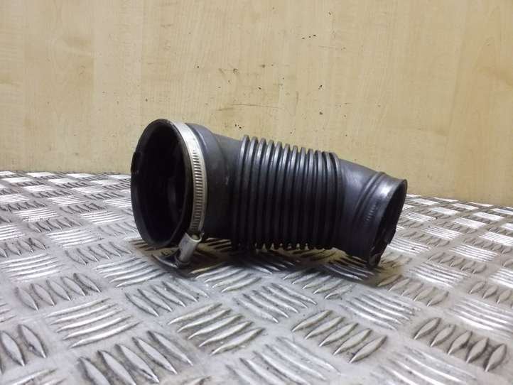 Audi A6 (2004 - 2008)  4F0129615D Деталь (детали) канала забора воздуха