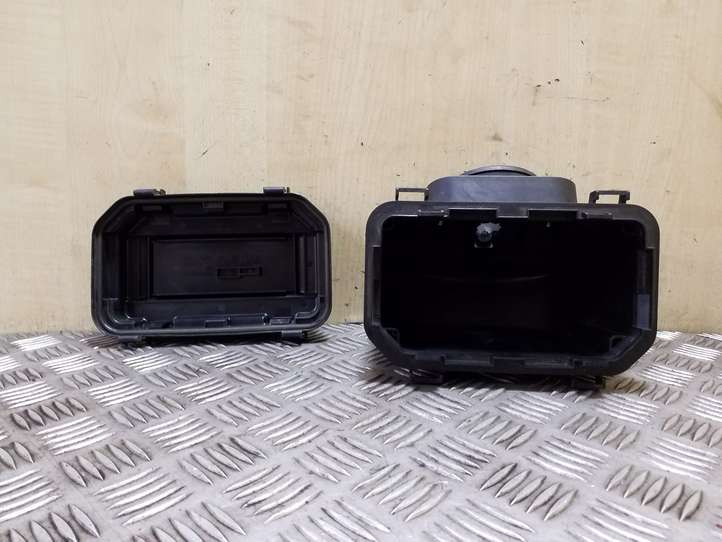 BMW 3 F30 F35 F31 (2012 - 2018)  61149224854 Ящик предохранителей (комплект)