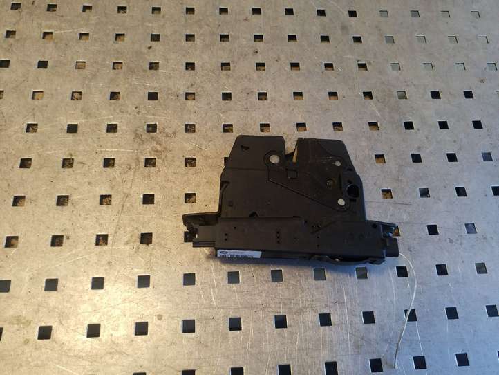 BMW 3 F30 F35 F31 (2012 - 2018)  51247224692 Замок задней крышки