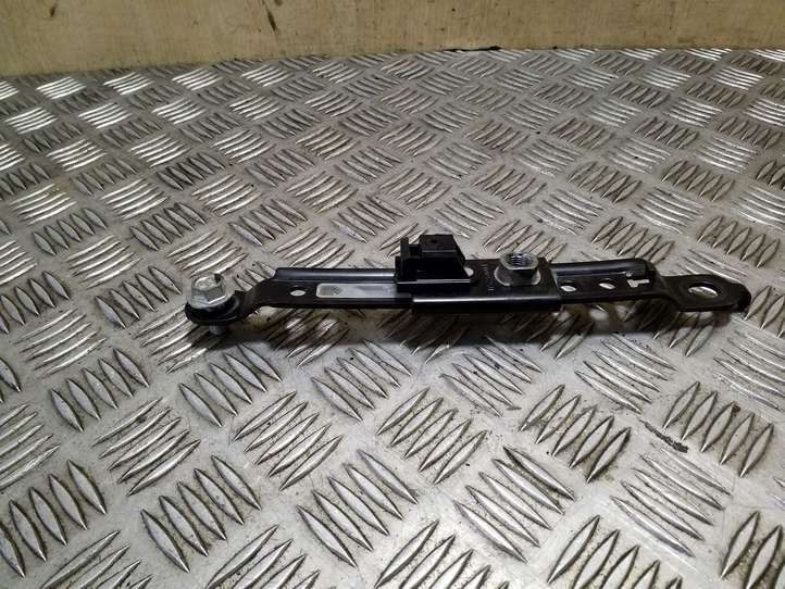 Subaru Outback (2009 - 2014)  D526001 Другая деталь салона