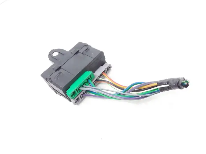 Volvo XC70 (2007 - 2013)  30795504 Реле обогрева