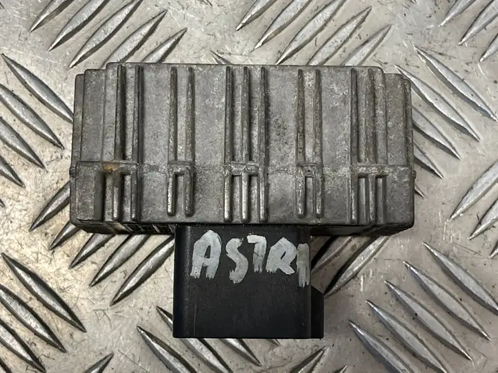 Opel Astra G (1998 - 2004) 90508974 Реле накала свечей — фото 1