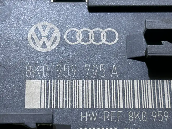 Audi A4 S4 B8 8K (2007 - 2011) 8K0959795A Блок управления дверью — фото 3
