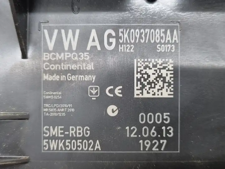 Volkswagen Caddy (2010 - 2015) 5K0937085AA Модуль комфорта — фото 3