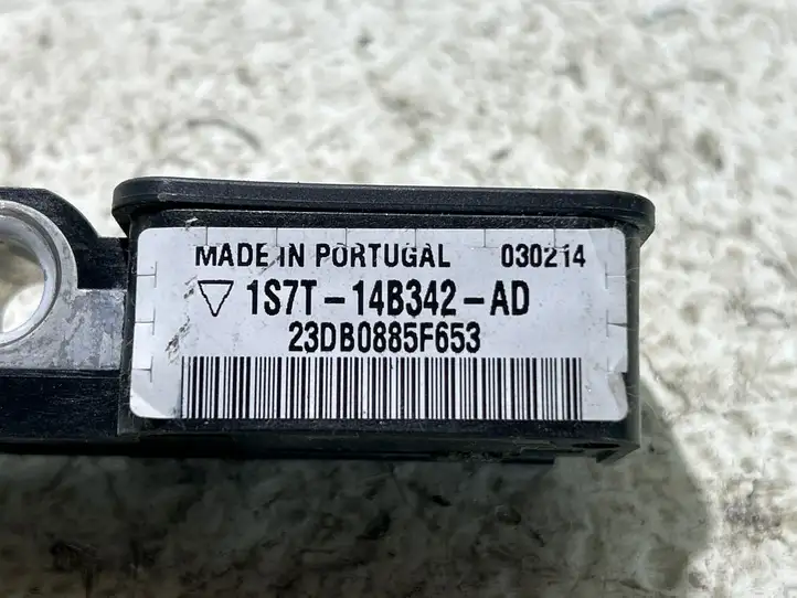 Ford Mondeo Mk III (2000 - 2007) 1S7T14B342AD Датчик удара SRS — фото 3