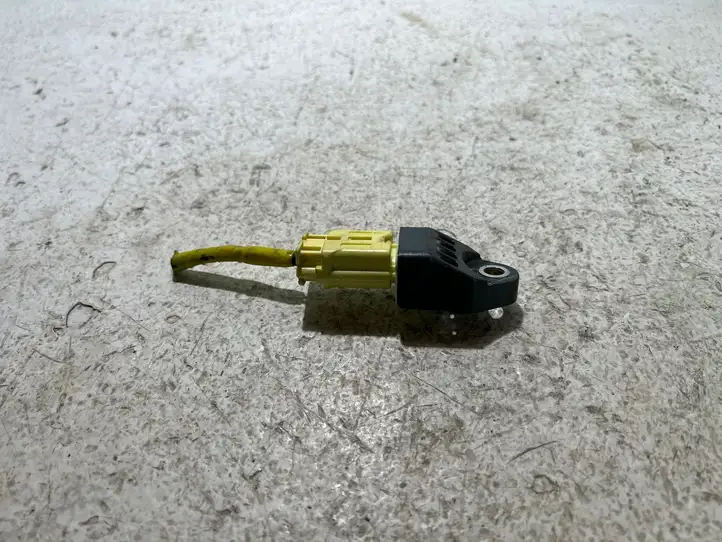Subaru Legacy (2003 - 2009) 98237AG000 Датчик удара SRS — фото 1