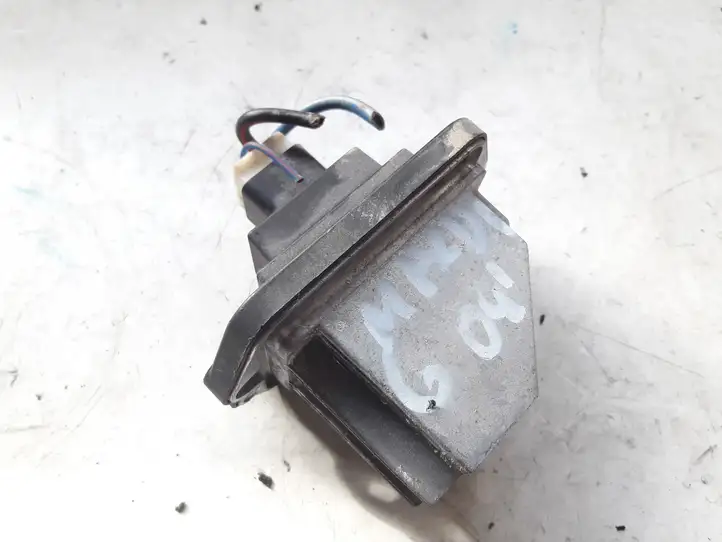 Mazda 6. (2007 - 2009)   Реле вентилятора печки салона