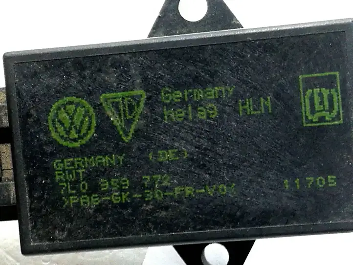 Volkswagen Touareg I (2002 - 2010) 7L0959772 Реле обогрева — фото 4