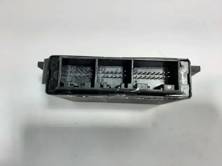 Volkswagen Tiguan (2007 - 2011)  1T0919475C Блок управления парковки