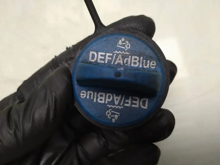 Citroen (2007 - ) Крышка бака AdBlue — фото 3