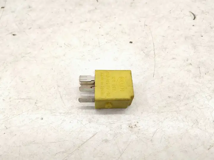 Mercedes-Benz CLS C219 (2003 - 2011) Реле поддержания постоянной скорости — фото 1