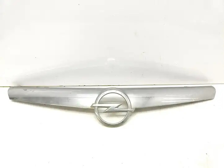 Opel Astra J (2009 - 2012) 13264451 Верхняя решетка радиатора — фото 1