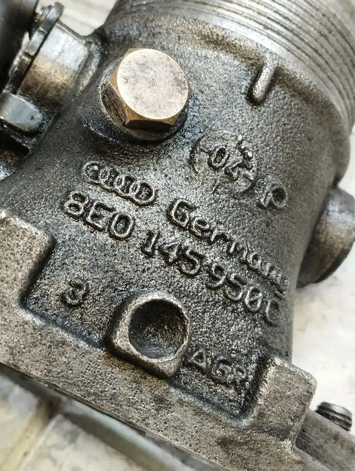 Audi A4 S4 B6 8E 8H (2000 - 2006) 8E0145950C Дроссельная заслонка — фото 6