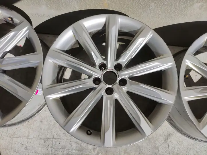 Audi A7 S7 4G (2014 - 2018) 4G8601025 Легкосплавный колесный диск R18 — фото 20