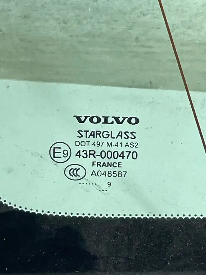 Volvo XC60 (2008 - 2013) 43R000470 Заднее боковое стекло — фото 3
