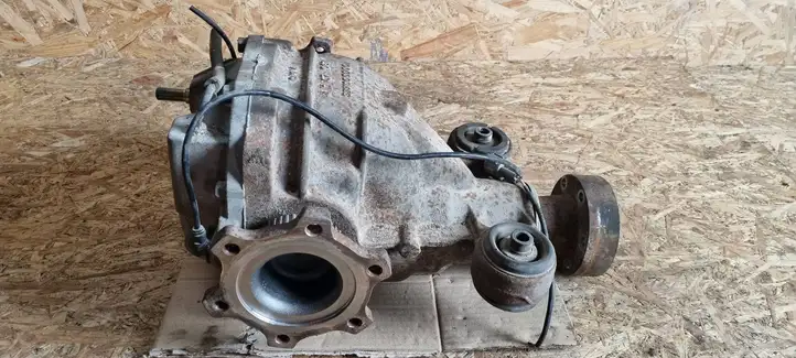 Infiniti FX35 (2002 - 2006)  383110C000 Задний редуктор