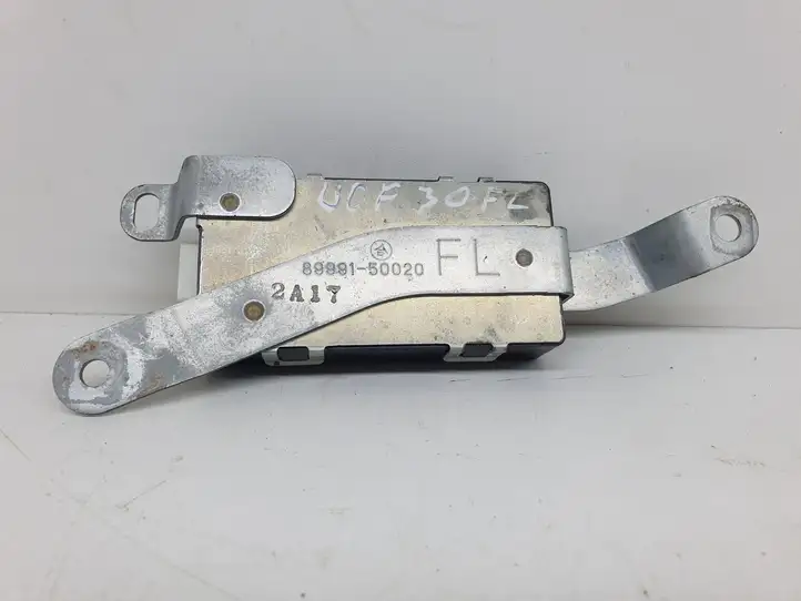 Lexus LS 430 (2000 - 2003)  ICP032TC00 Блок управления центрального замка