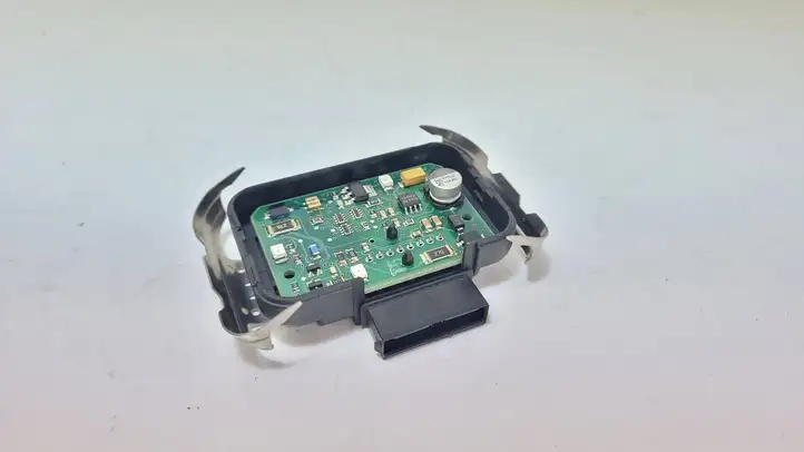 Opel Vectra C (2002 - 2005) 09228959 Датчик дождя — фото 4