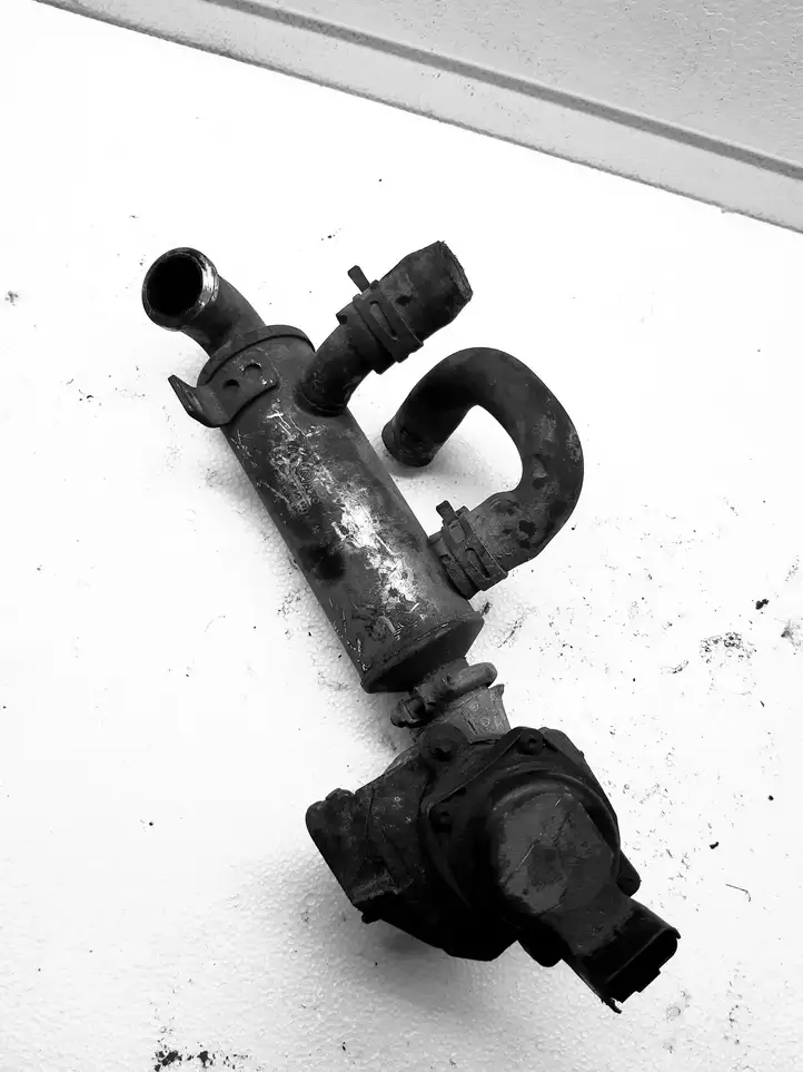 Peugeot 407 (2004 - 2011)  9646762280 Охладитель EGR