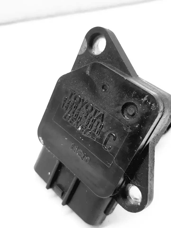 Toyota RAV 4 (XA20) (2000 - 2005)  2220422010 Измеритель потока воздуха