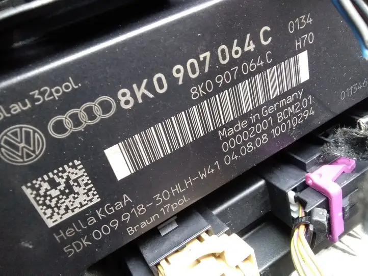 Audi A5 8T 8F (2007 - 2011) 8K0907064C Модуль комфорта — фото 4