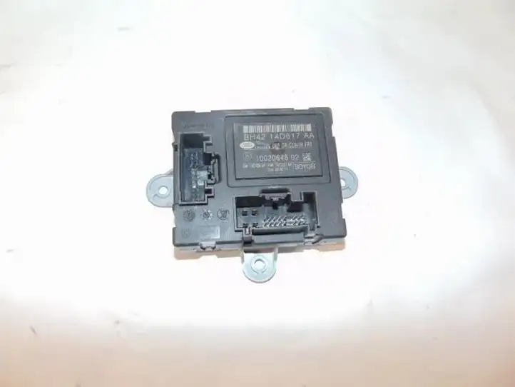 Jaguar XK (2009 - 2011)  C2D16742 Блок управления дверью