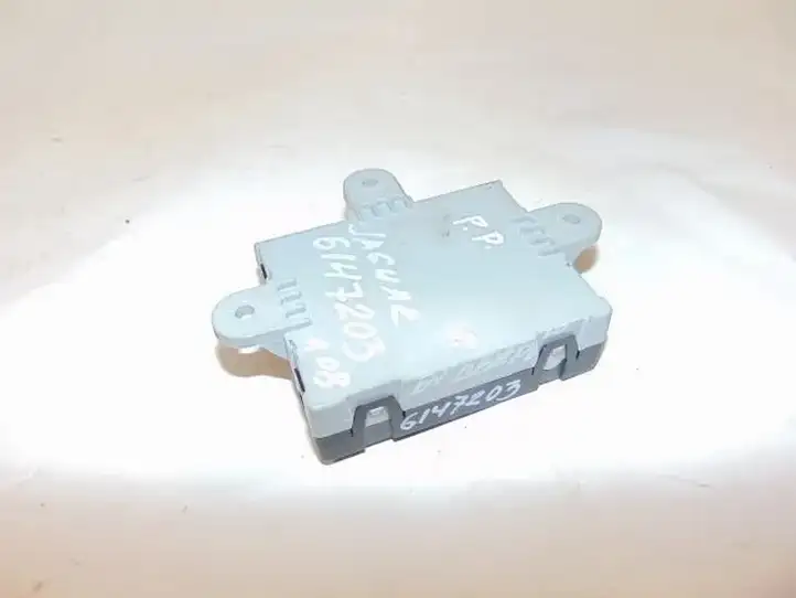 Jaguar XK (2009 - 2011)  C2D16742 Блок управления дверью